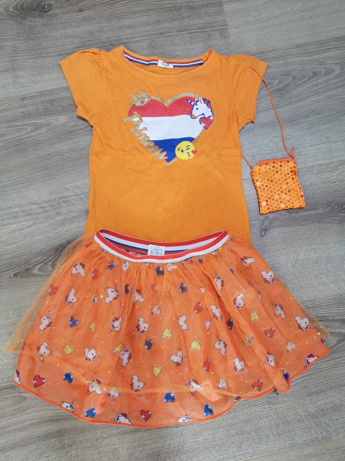 Leuk oranje outfit voor het WK mt 116/122, Kinderen en Baby's, Kinderkleding | Maat 116, Ophalen of Verzenden, Zo goed als nieuw