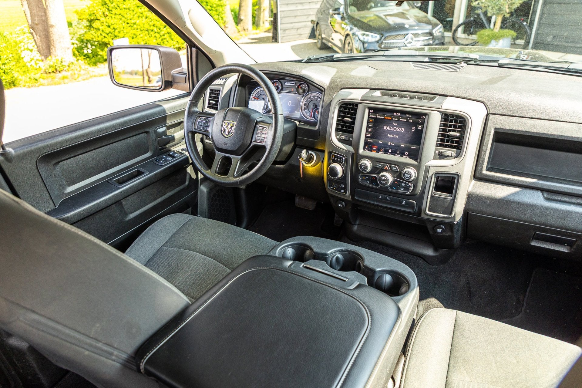 Dodge Ram 1500 5.7 V8 4x4 Crew Cab Big Horn Trekhaak I LPG I, Automaat, Stof, Gebruikt, 5654 cc