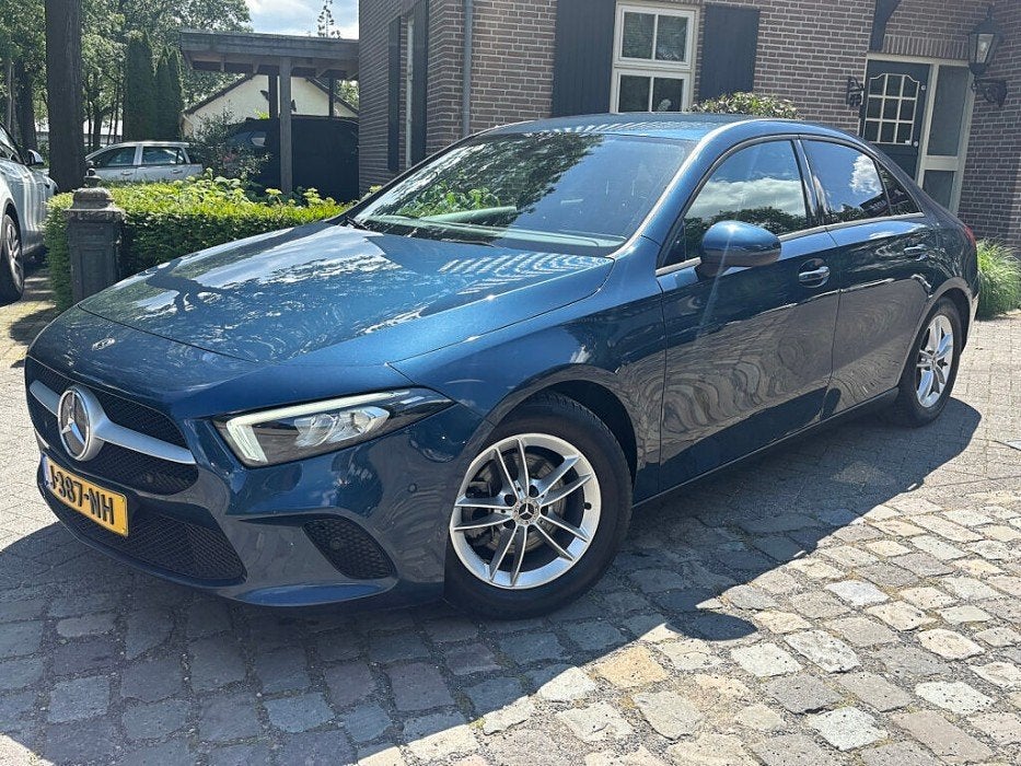 Mercedes-Benz A-Klasse 180 180 Bns Sol,led,stoelverw,camera,, Auto's, 136 pk, Gebruikt, Euro 6, 4 cilinders