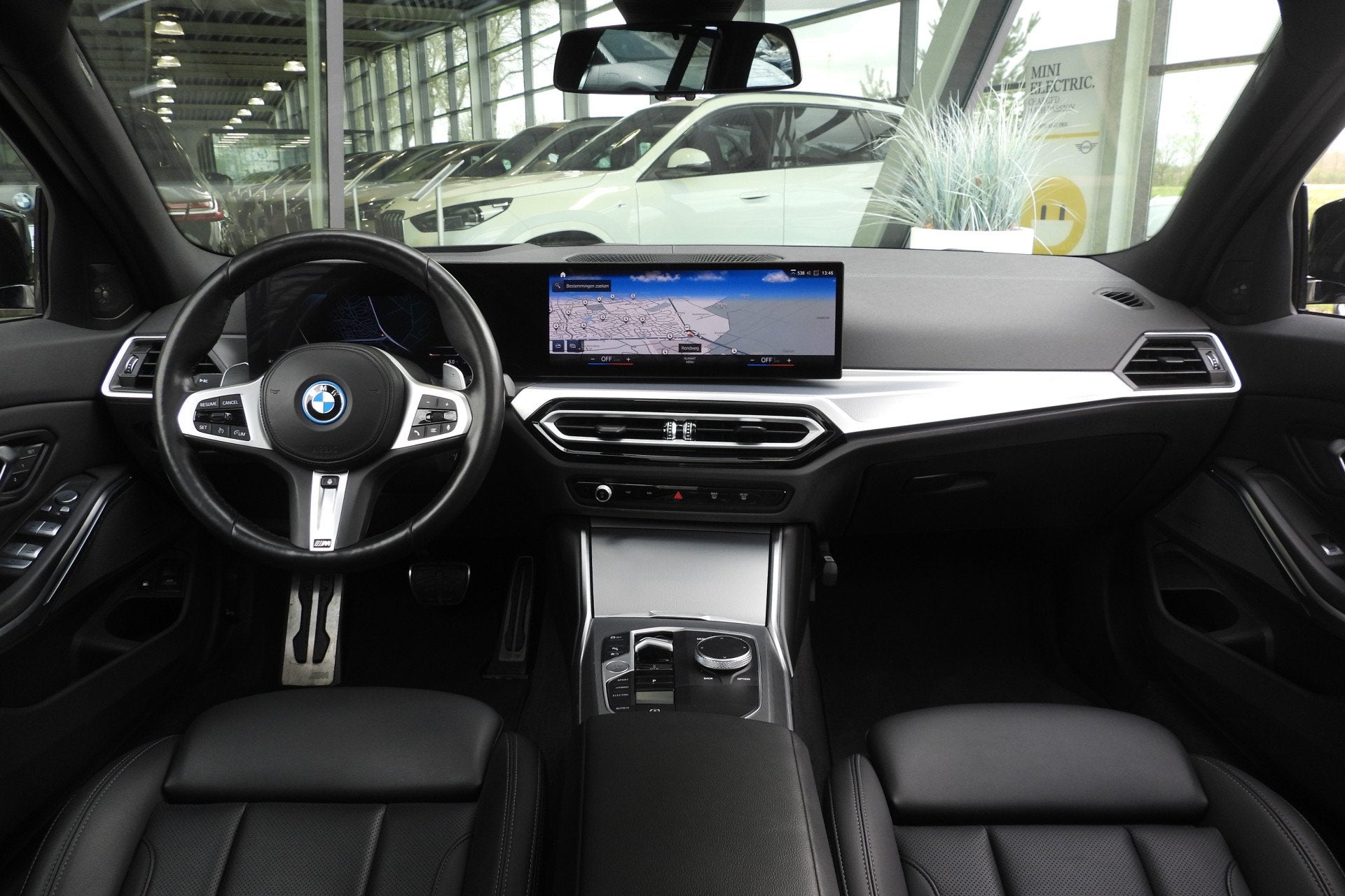 BMW 3 Serie Touring 330e xDrive High Executive M Sport Autom, Auto's, 1998 cc, Gebruikt, 4 cilinders, Met garantie (alle)