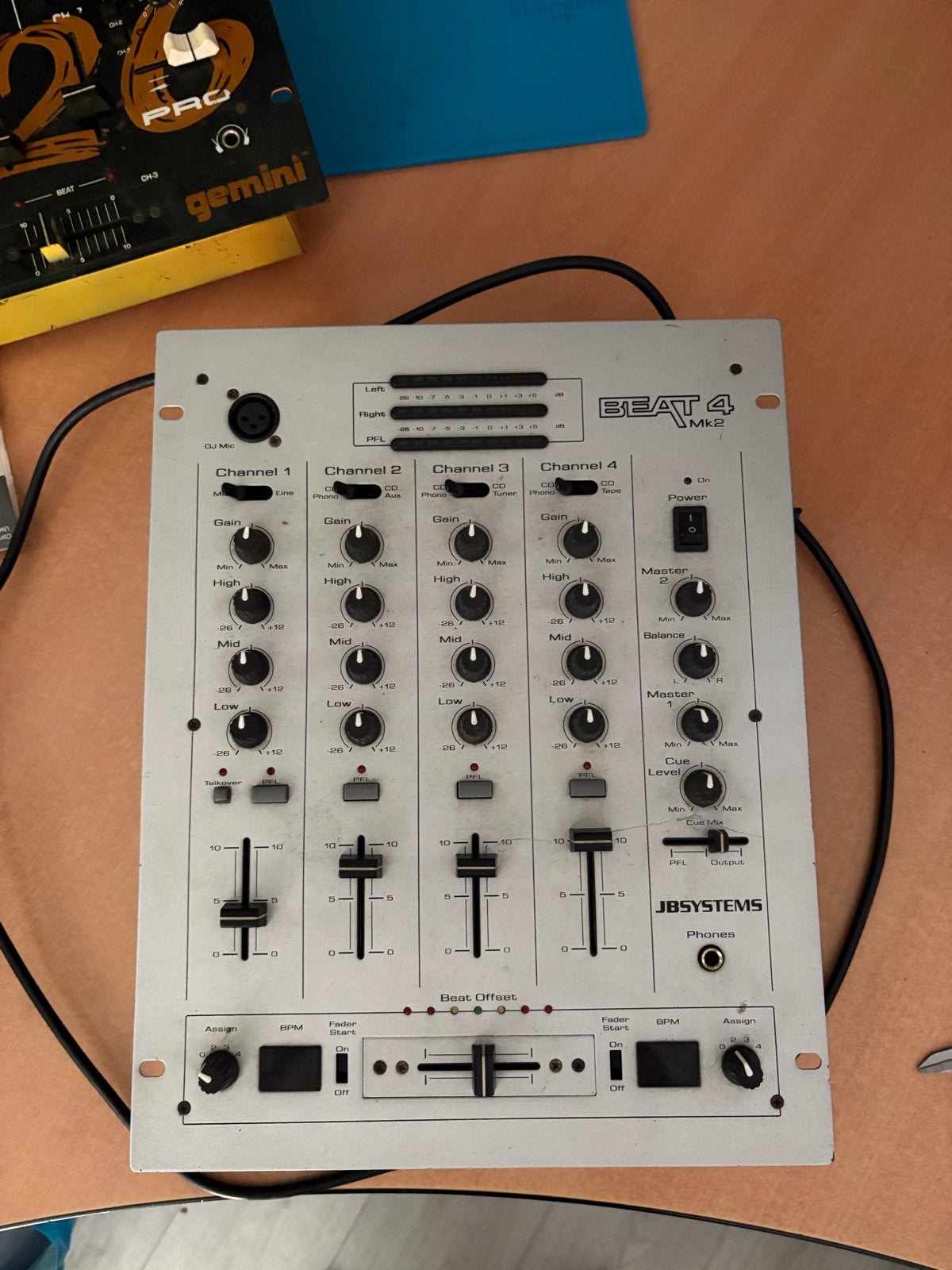 JB Systems Beat 4 MK2 DJ Mengpaneel 4 kanalen, Ophalen of Verzenden, Gebruikt, Minder dan 5 kanalen, Microfooningang