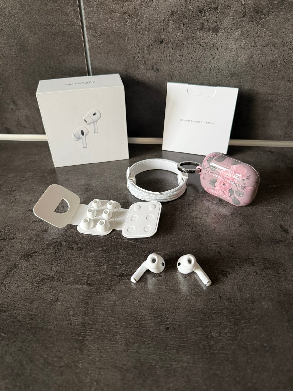 AirPods Pro 2 met Burga hoesje - Zo goed als nieuw, In-ear, Bluetooth, Ophalen of Verzenden, Zo goed als nieuw