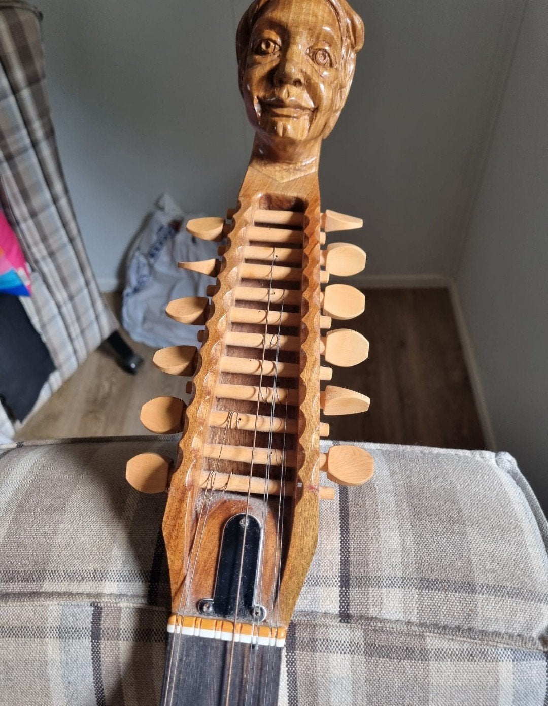 Unieke mandoline met handgesneden kop, Ophalen of Verzenden, Zo goed als nieuw