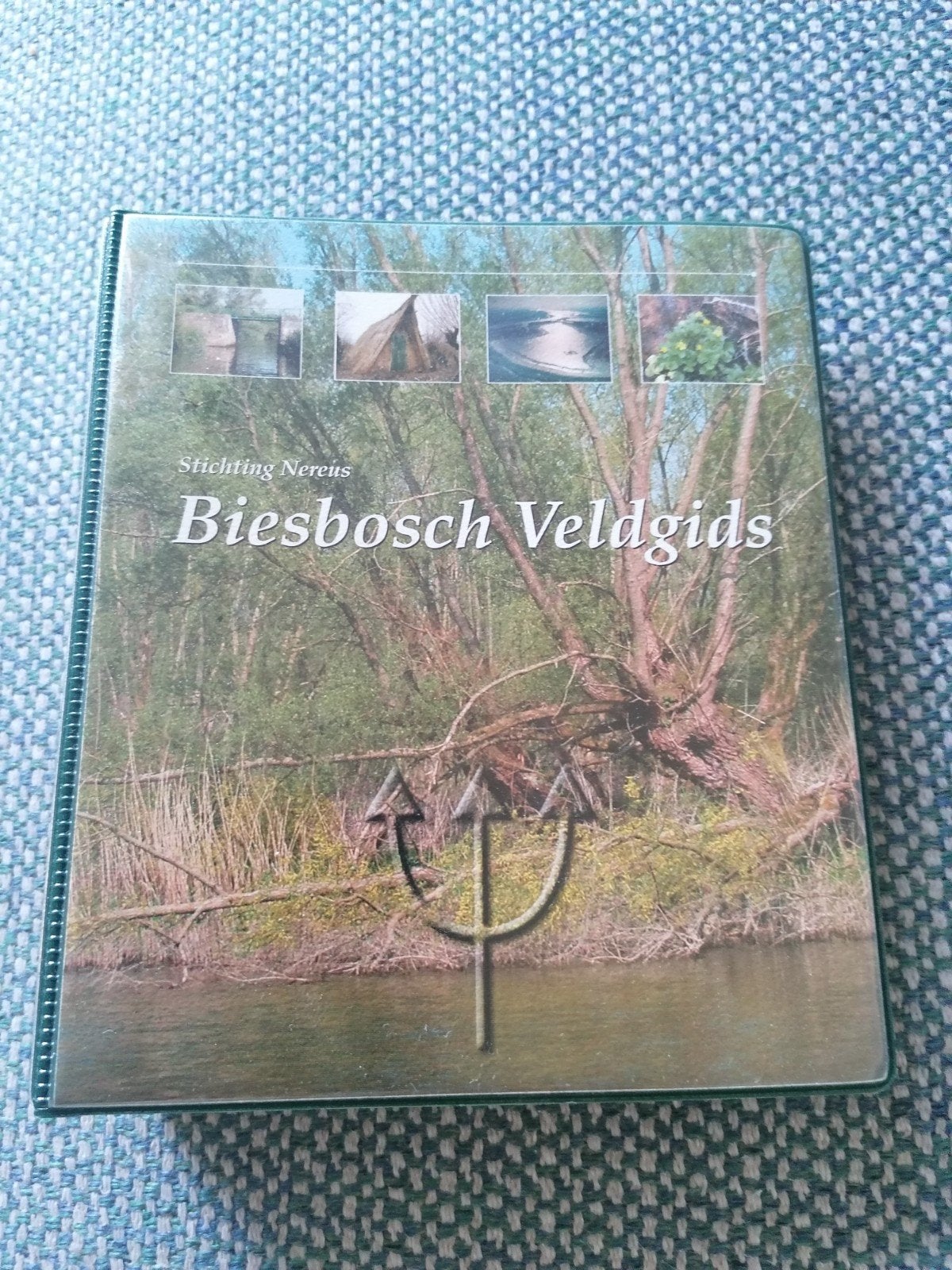 Biesbosch Veldgids - Stichting Nereus, Ophalen of Verzenden, Zo goed als nieuw, Wandel- of Recreatiegebieden, Stichting Nereus