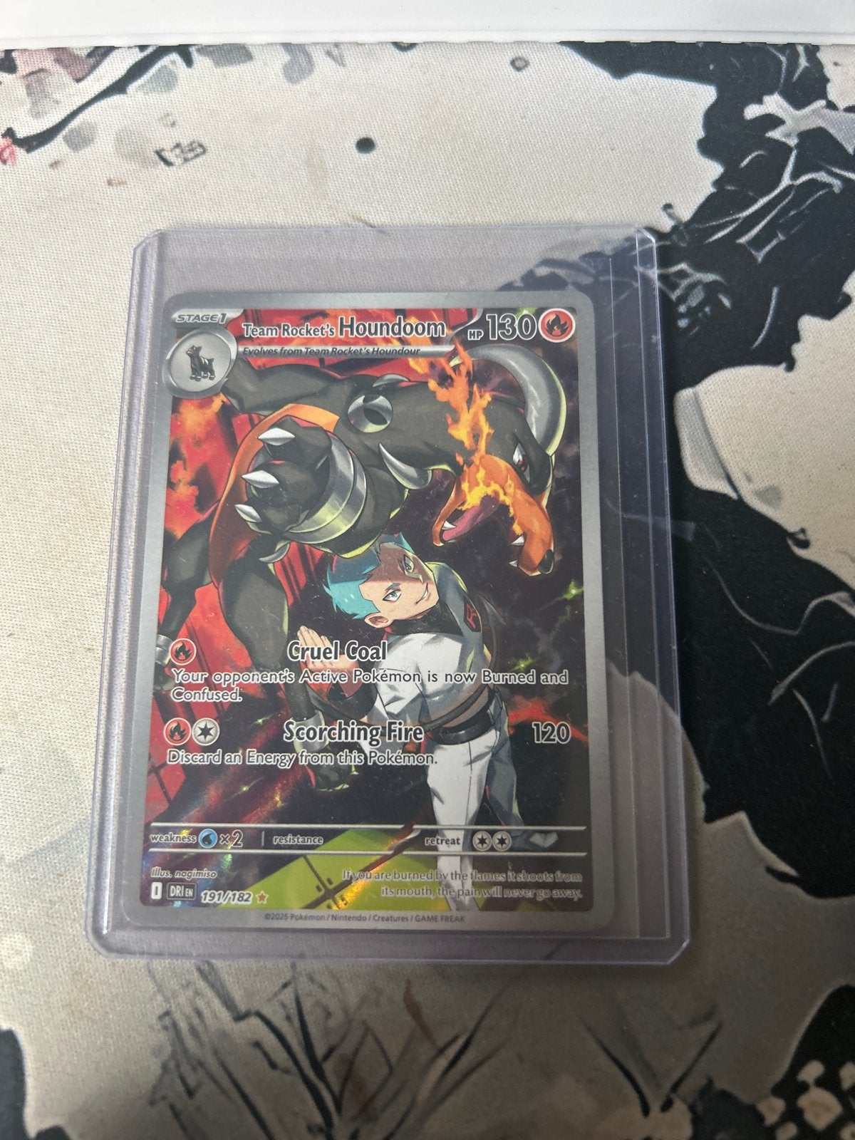 Team Rocket's Houndoom 191/182 Pokémon kaart, Ophalen of Verzenden, Zo goed als nieuw, Losse kaart, Foil