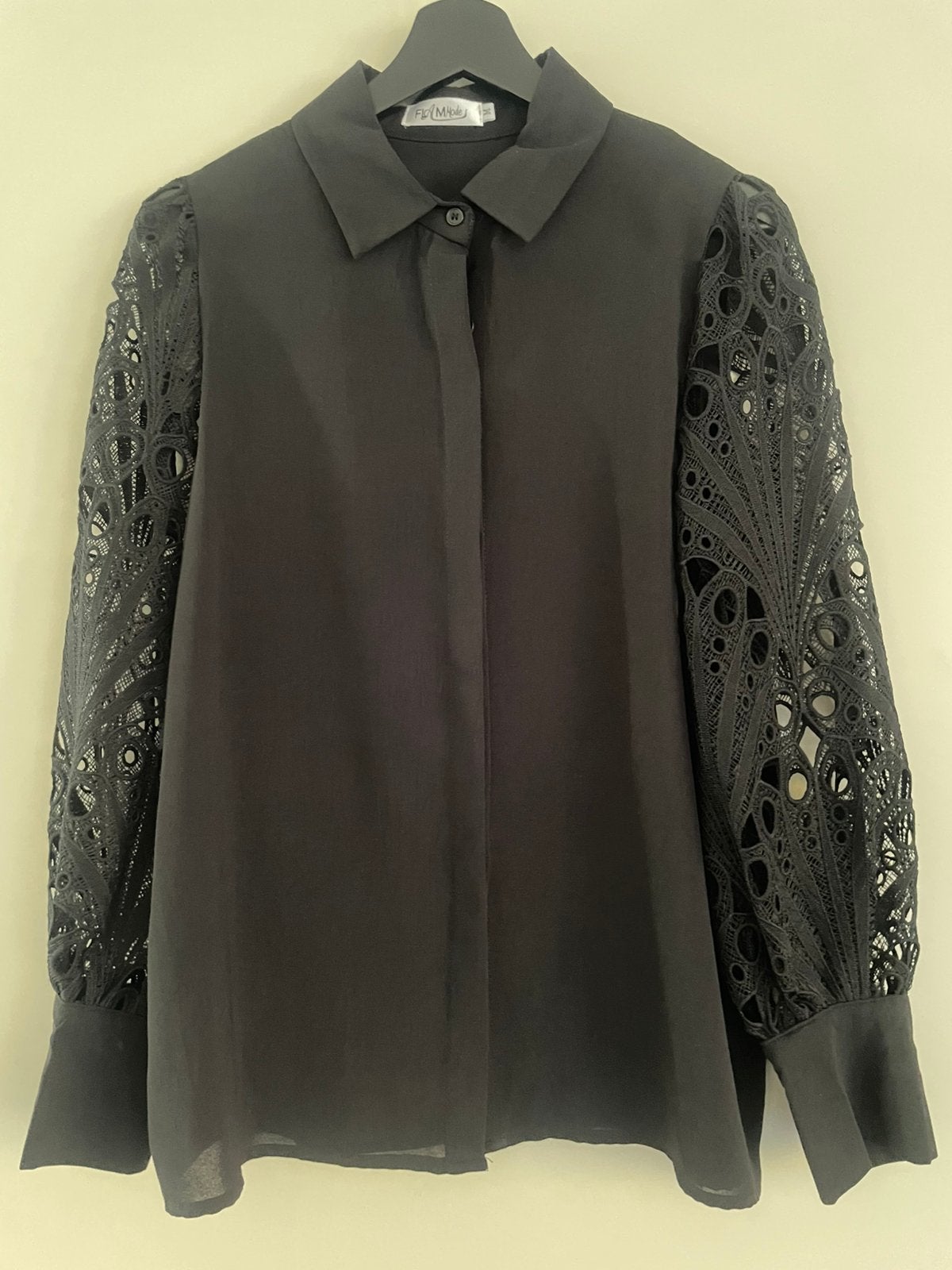 Blouse van Flam Mode - M, Kleding | Dames, Ophalen of Verzenden, Zo goed als nieuw, Maat 38/40 (M), Zwart