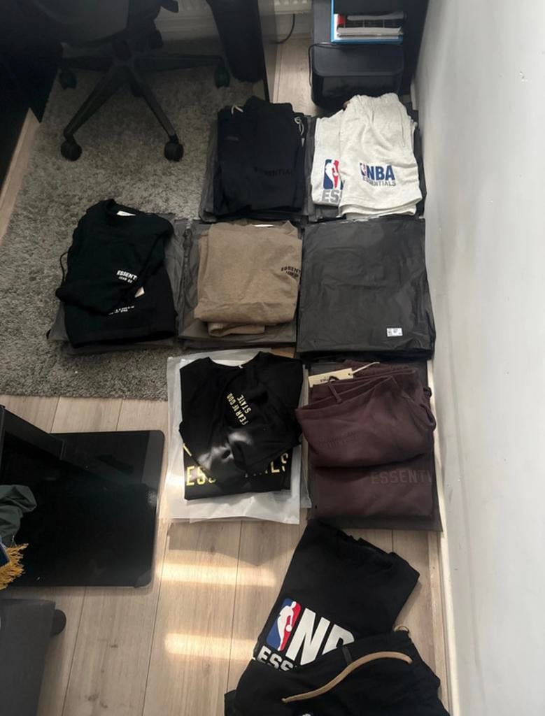 Essentials zomersetjes, Ophalen of Verzenden, Zo goed als nieuw