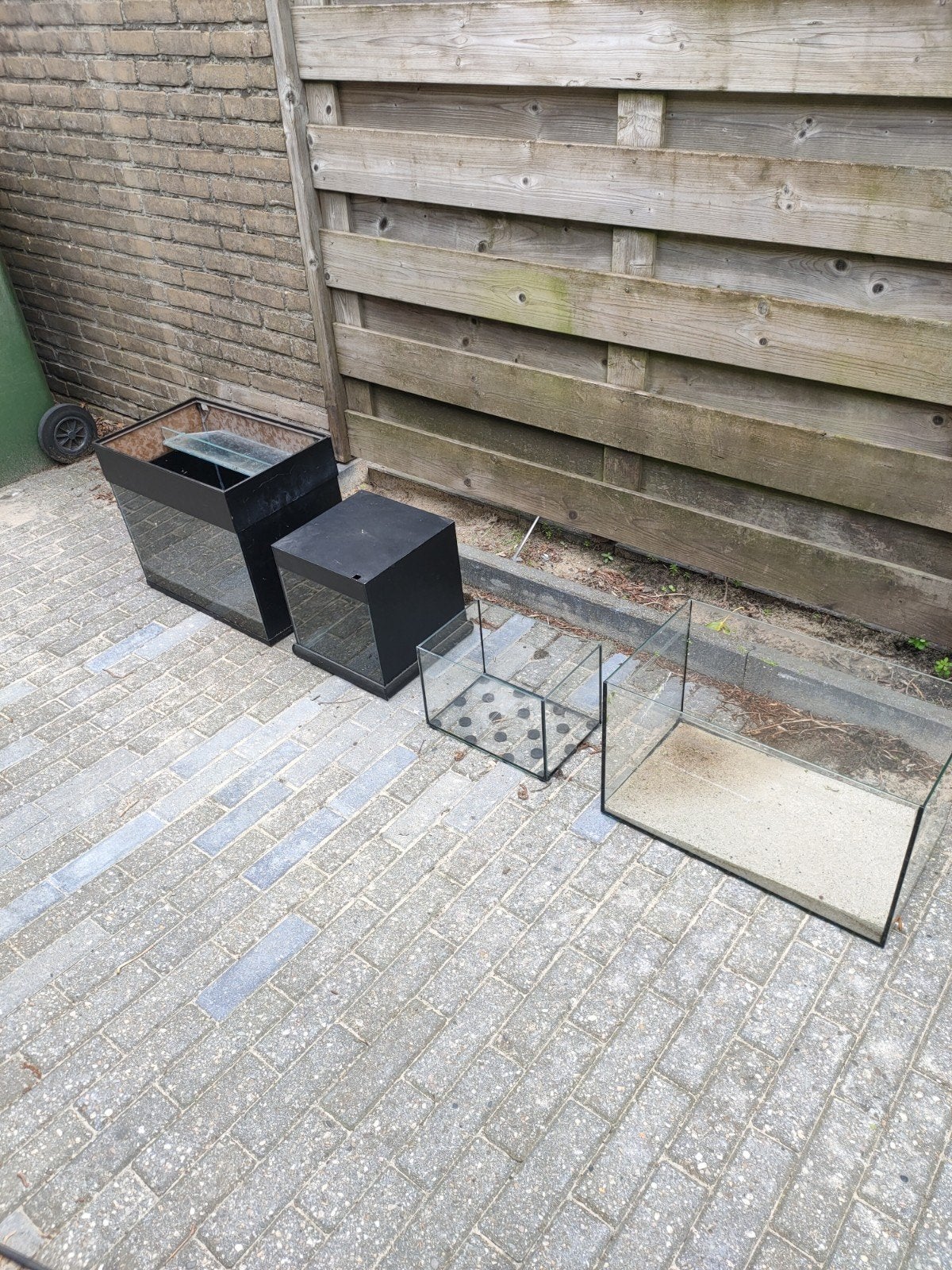 4 aquariums gratis af te halen op afspraak., Ophalen of Verzenden, Hok, Minder dan 60 cm