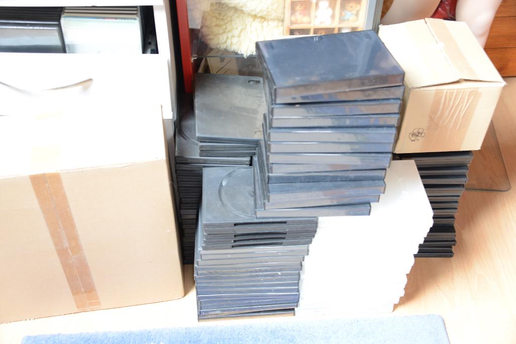 CD-DVD doosjes. Voor 1, 2, 4 of 6 CD's / DVD's., Ophalen of Verzenden, Nieuw, Kunststof, Cd's of Dvd's