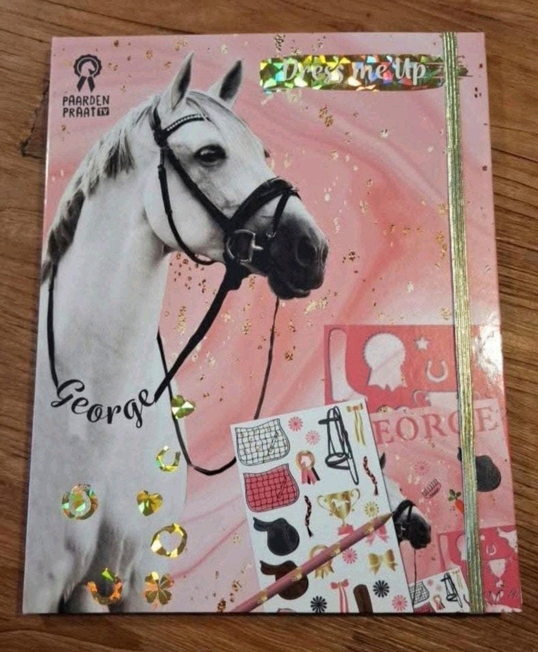 Dress Me Up Paarden Praat TV George Stickerboek, Ophalen of Verzenden, Zo goed als nieuw, Papier, Schets- of Tekenboek