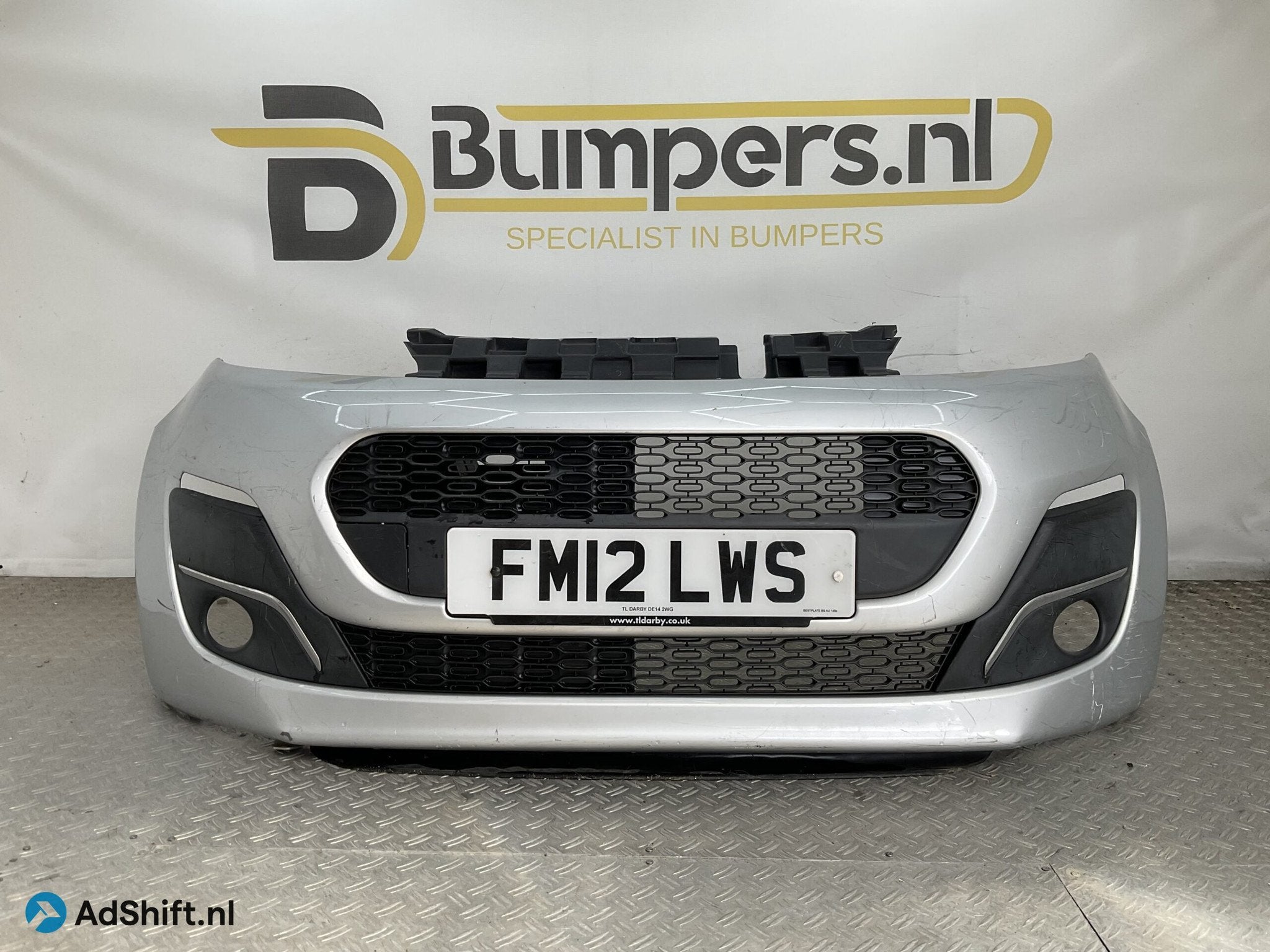 Bumper Peugeot 107 Facelift 11-14 52119-0H120 Voorbumper J1-