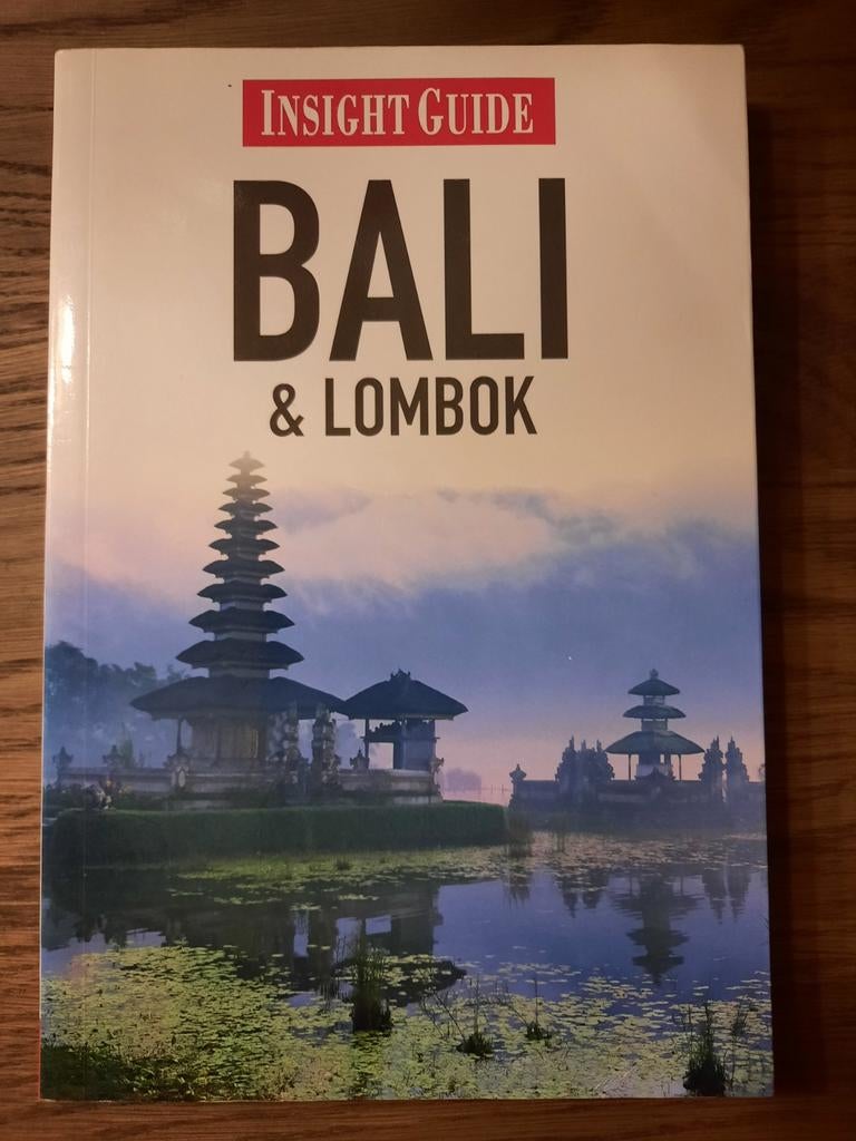 Bali & Lombok, Verzenden, Reisgids of -boek, Azië, Gelezen
