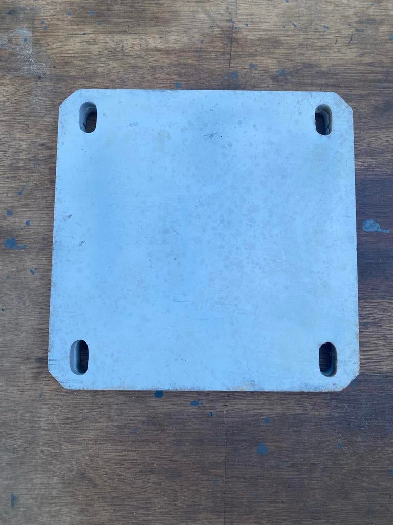 3 Stalen vloerplaten voor hefbrug (Koni) 25x25 cm, Ophalen, Nieuw, IJzer