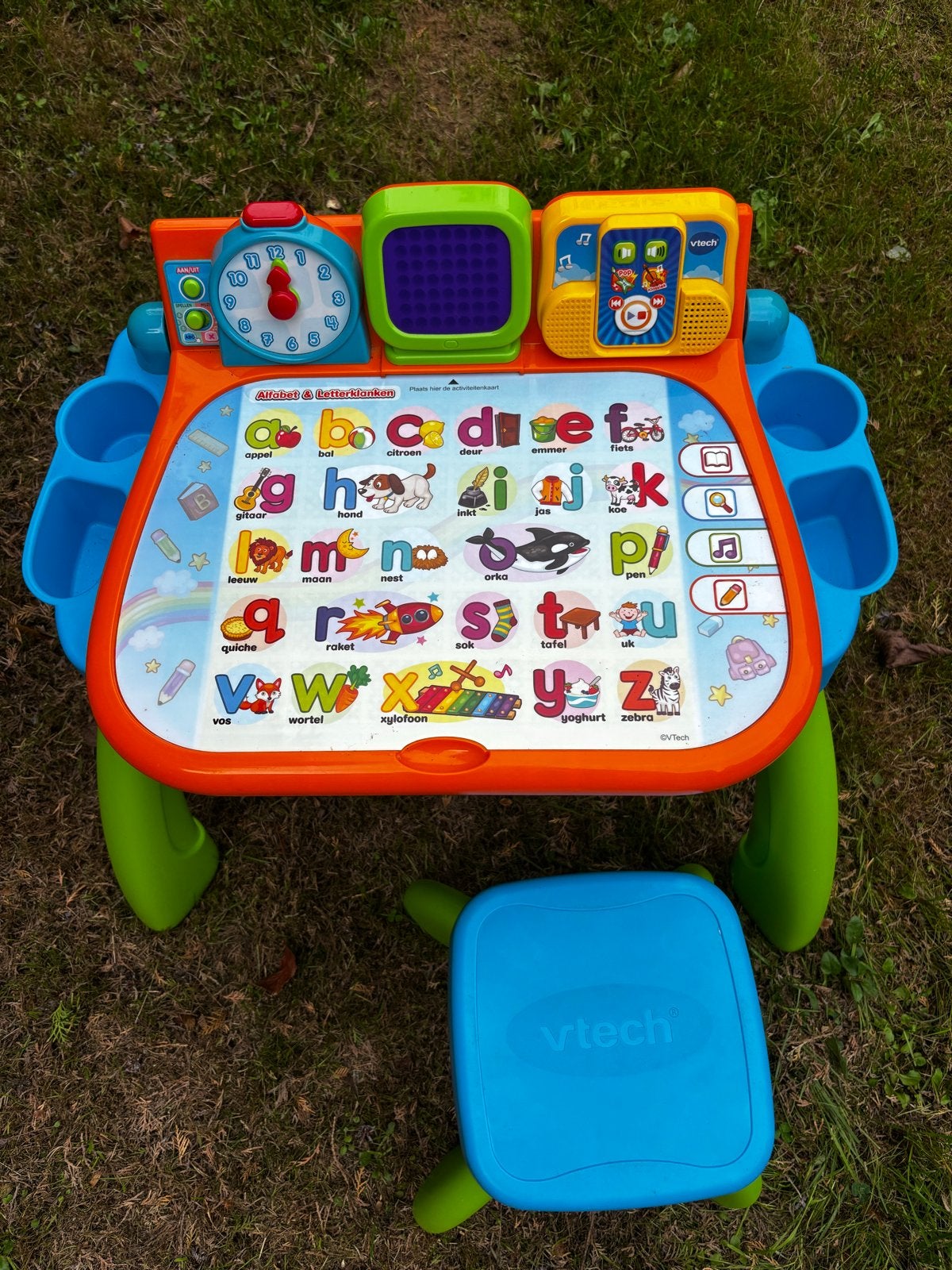 VTech Magisch Speel- en Leercentrum met Stoel, Ophalen, Zo goed als nieuw, 2 tot 4 jaar