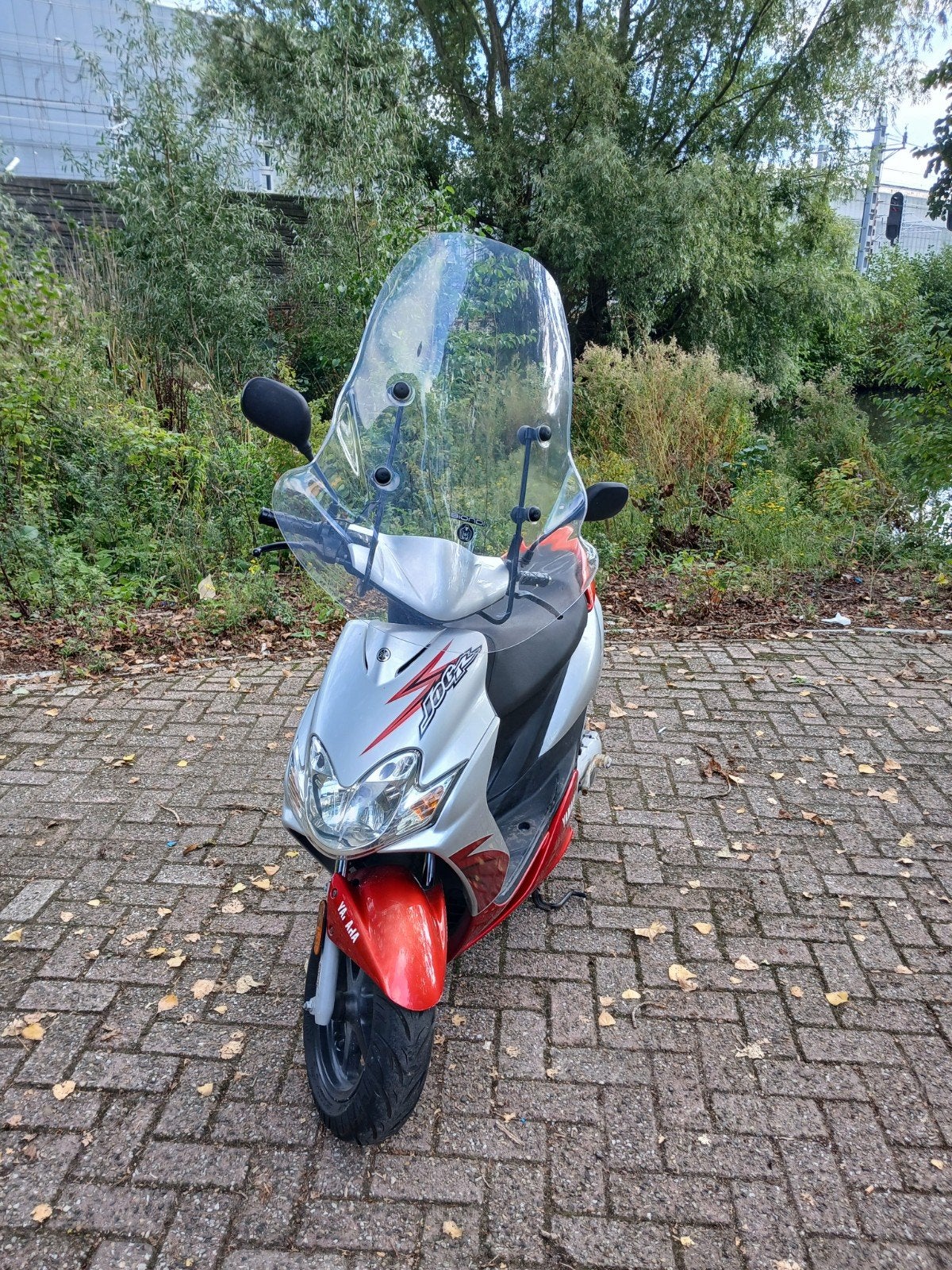 yamaha jog r 2008 2 takt snor scooter origineel, Fietsen en Brommers, Ophalen, JogR of RR, Zo goed als nieuw, Benzine