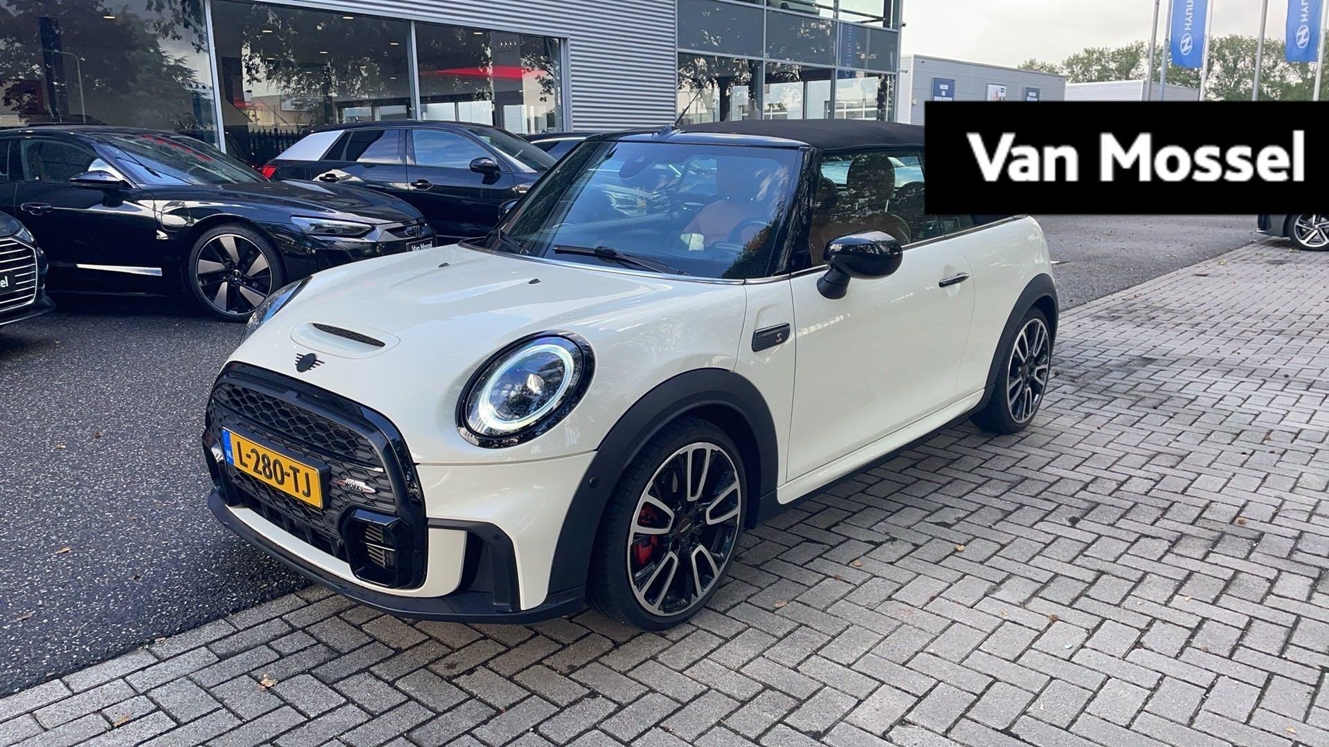 MINI Cabrio 2.0 Cooper S John Cooper Works 178 PK | Automaat, Auto's, 1300 kg, Gebruikt, Euro 6, 4 cilinders