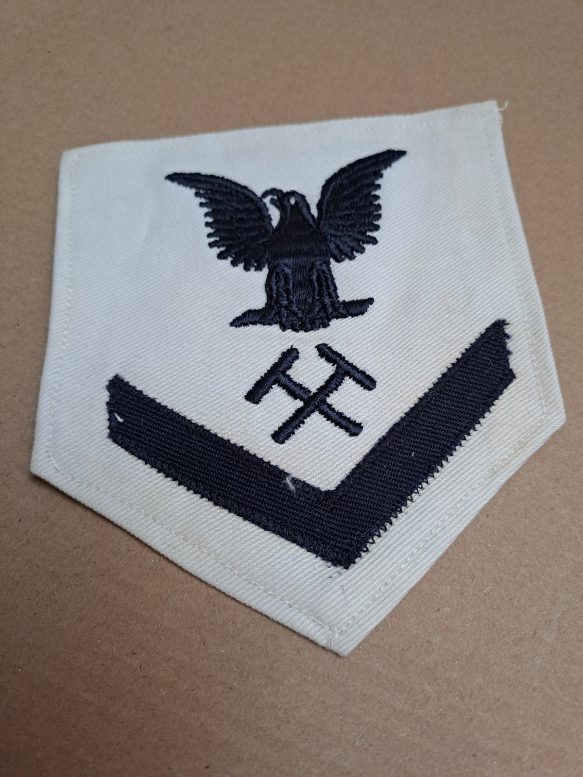 Amerikaans Marine Embleem - Machinist's Mate, Verzamelen, Amerika, Ophalen of Verzenden, Nvt, Marine