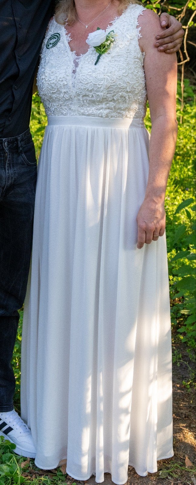 Elegante bruidsjurk (mt 42)  met kanten details en bolero, Trouwjurk, Wit, Ophalen of Verzenden, Onbekend