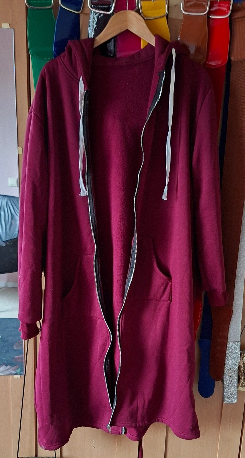 Lange bordeauxrode hoodie met rits, Maat 46/48 (XL) of groter, Ophalen of Verzenden, Rood, Onbekend