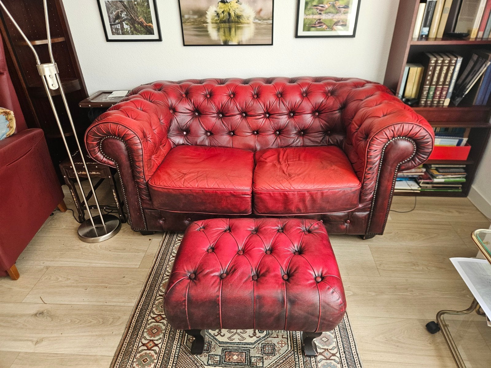Chesterfield bank met voetenbankje - Rood leer, Ophalen, Gebruikt, 150 tot 200 cm, Chesterfield