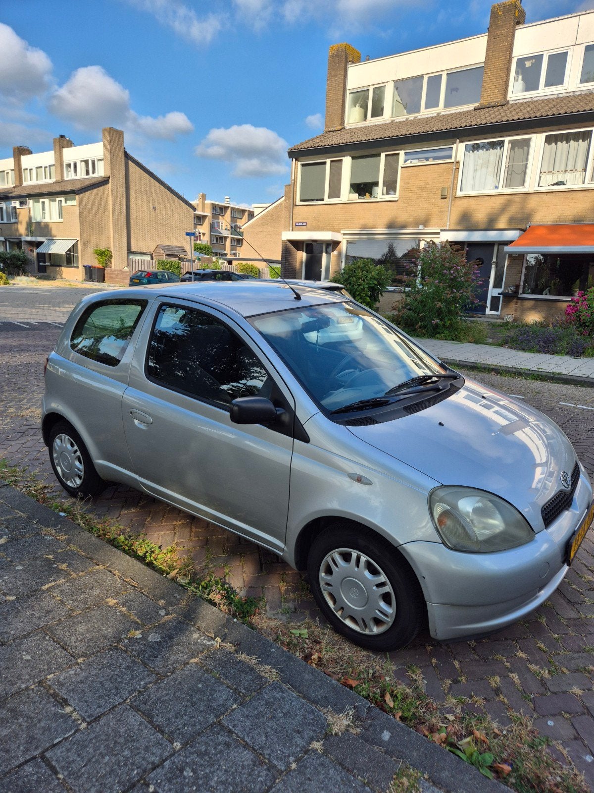 Toyota Yaris 1.0 16V Vvti 3DR 2003 Grijs, Voorwielaandrijving, 4 cilinders, 400 kg, 68 pk