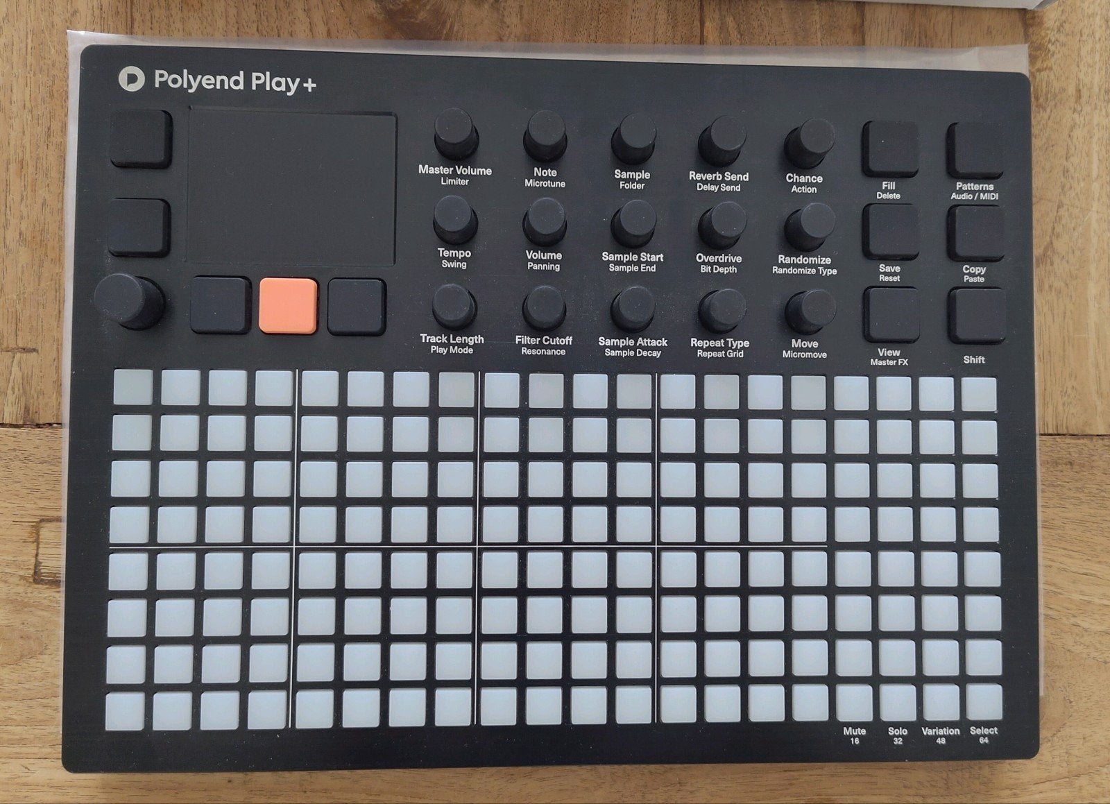 Polyend Play+ Groovebox / Sampler / Sequencer, Muziek en Instrumenten, Overige merken, Zo goed als nieuw, Met midi-aansluiting