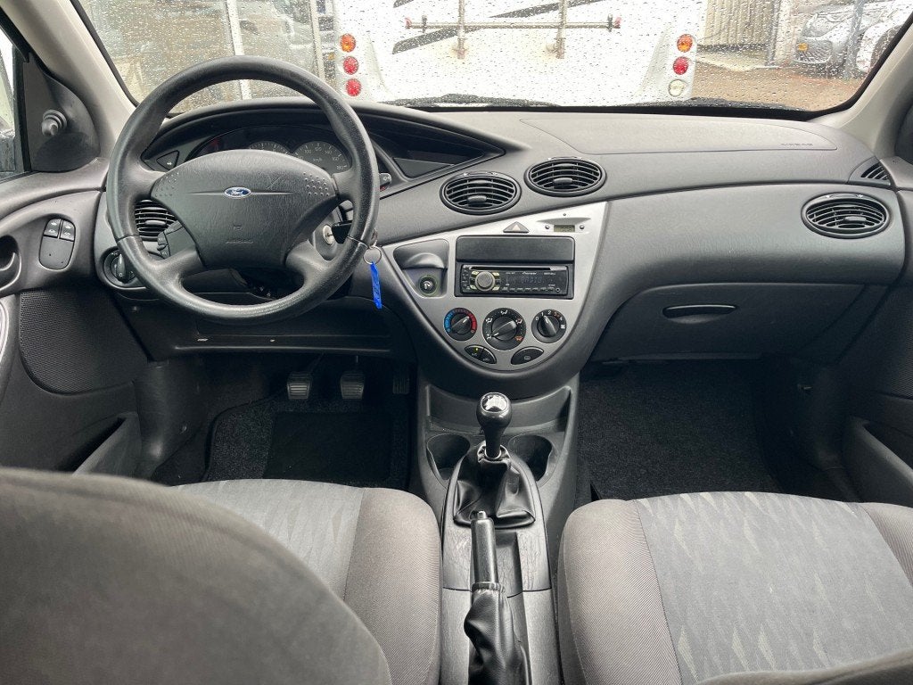 Ford FOCUS 1.6 16v Collection Airco El.ramen CV LM velgen, Auto's, Ford, 1596 cc, 101 pk, Gebruikt, Handgeschakeld