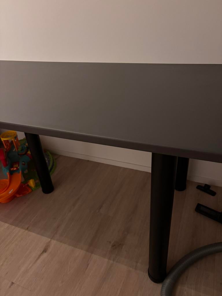 Bureau, Ophalen, Zo goed als nieuw
