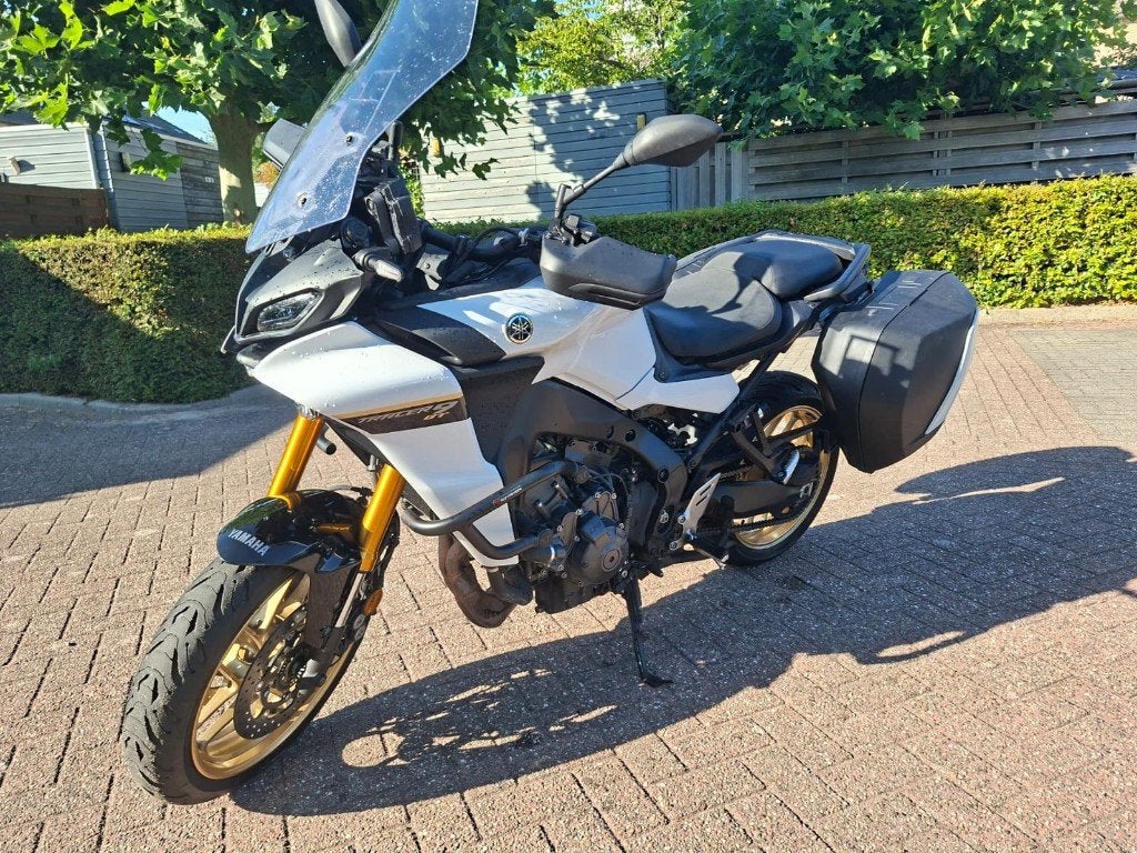 Yamaha Tracer 9 GT (2025) | Pure White | 1e eigenaar, Motoren, Motoren | Yamaha, Occasion, Handvatverwarming, Motorrijbewijs A