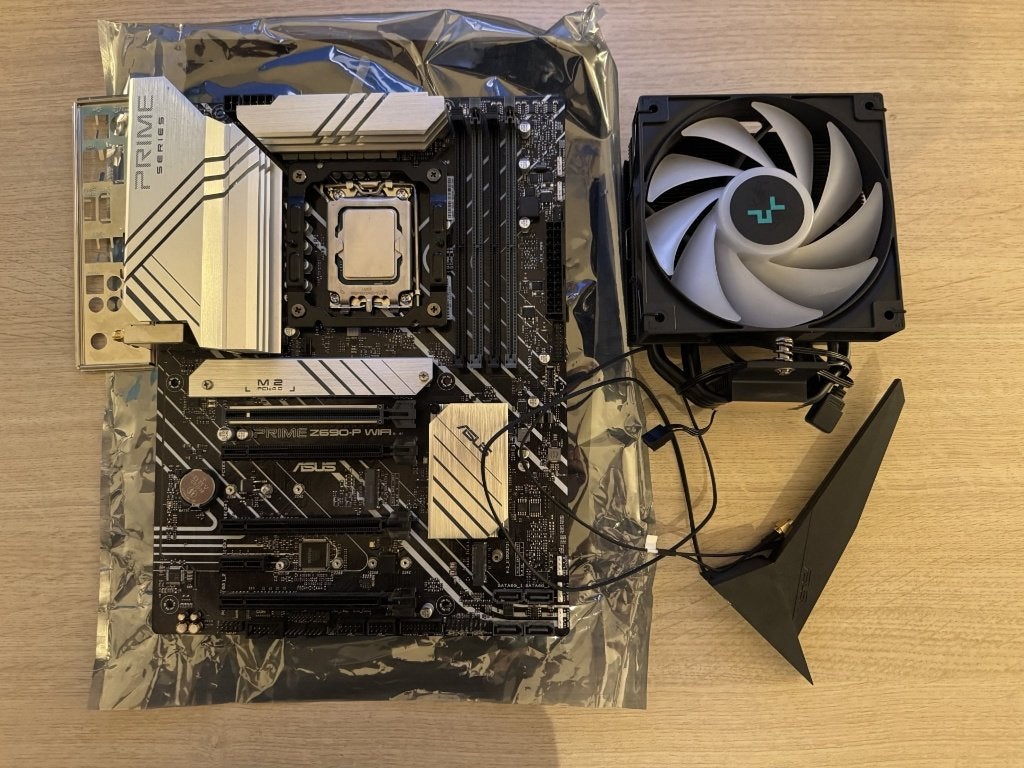 ASUS PRIME Z690-P WIFI + Intel Core i7-12700F + Aircooler, Computers en Software, Moederborden, Gebruikt, Ophalen of Verzenden