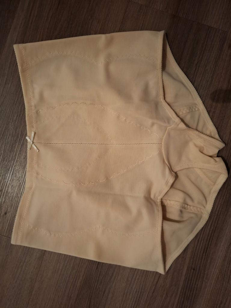 Corrigerende onderbroek maat 50 Hema, Kleding | Dames, Ondergoed en Lingerie, Ophalen of Verzenden, Zwart