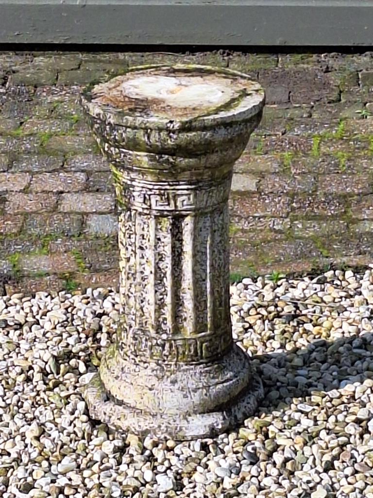 Decoratieve tuinzuil/sokkel/pilaar., Tuin en Terras, Ophalen, Gebruikt, Beton, Overige typen