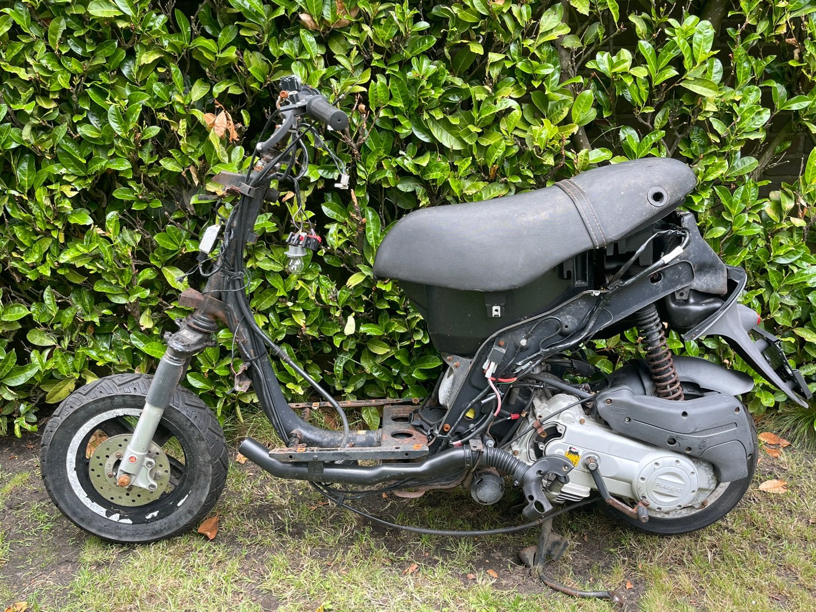 Piaggio Zip 4t 2v 45km brom (2016) 1e eigenaar - opknapper!, Fietsen en Brommers, Scooters | Piaggio, Ophalen, Gebruikt, Maximaal 45 km/u