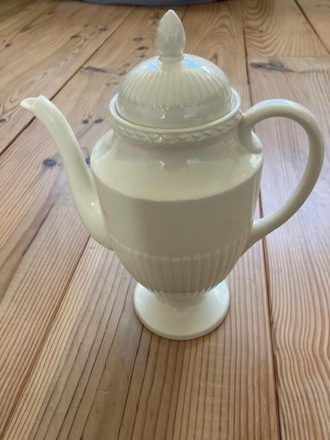 Prachtige Wedgwood Edme koffiekan, Huis en Inrichting, Keuken | Servies, Ophalen, Overige typen, Zo goed als nieuw, Wedgwood