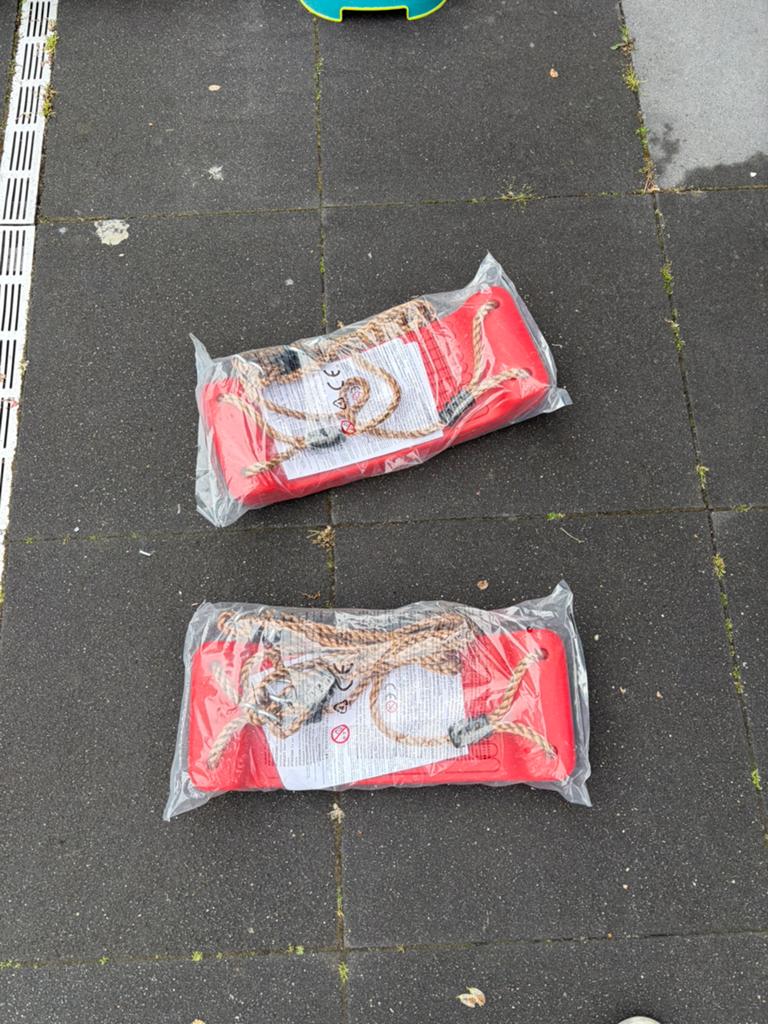 2 voor €7,50 nieuwe schommels, Kinderen en Baby's, Speelgoed | Buiten | Speeltoestellen, Ophalen, Nieuw