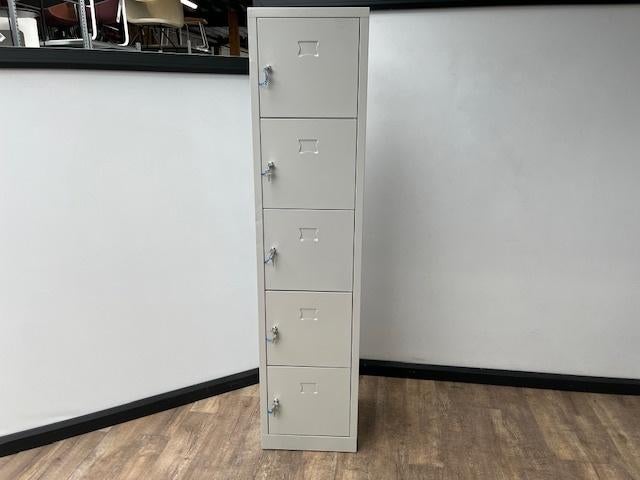 Lockerkast – 5 deurs, Ophalen, Gebruikt, 5 laden of meer, 200 cm of meer
