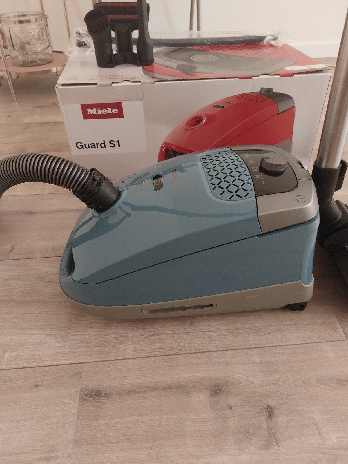stofzuiger miele nieuw in de doos, Witgoed en Apparatuur, Stofzuigers, Ophalen, Nieuw