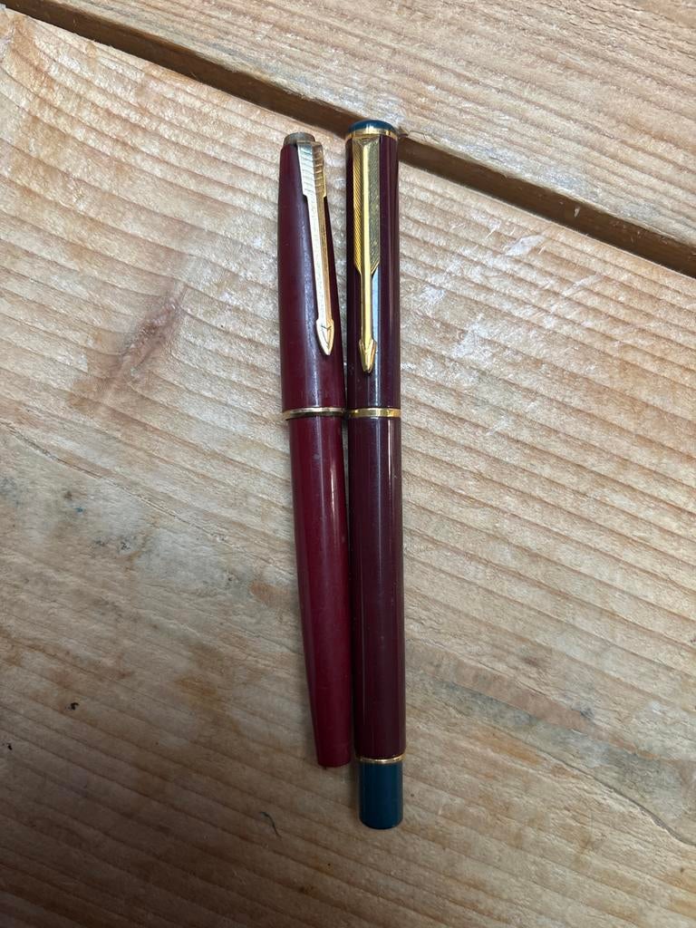 2 Vintage Parker vulpennen - Opknappers, Verzamelen, Pennenverzamelingen, Ophalen of Verzenden, Gebruikt, Vulpen, Parker