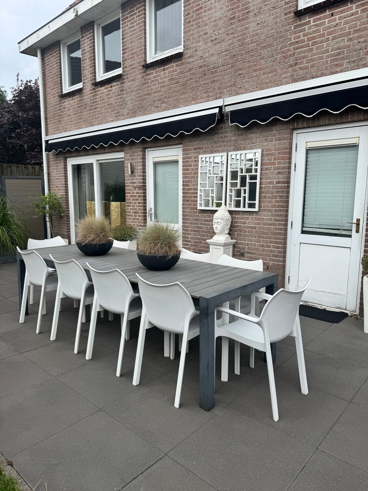 12 Stapelbare Witte Tuinstoelen Ibiza Stijl zeer goede staat, Ophalen, Gebruikt, Kunststof, Stapelbaar