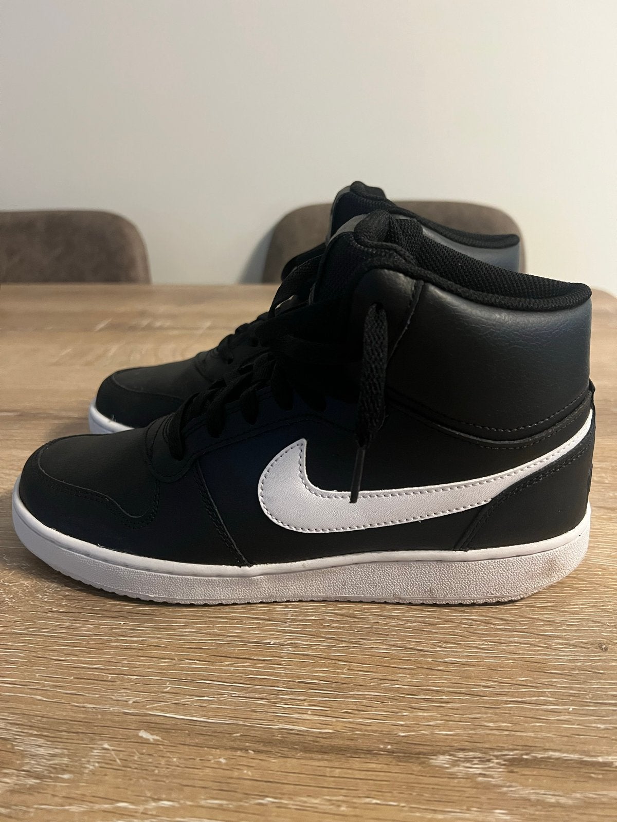 Nike Ebernon Mid Sneakers - Maat 41, Ophalen of Verzenden, Zo goed als nieuw, Zwart, Sneakers of Gympen