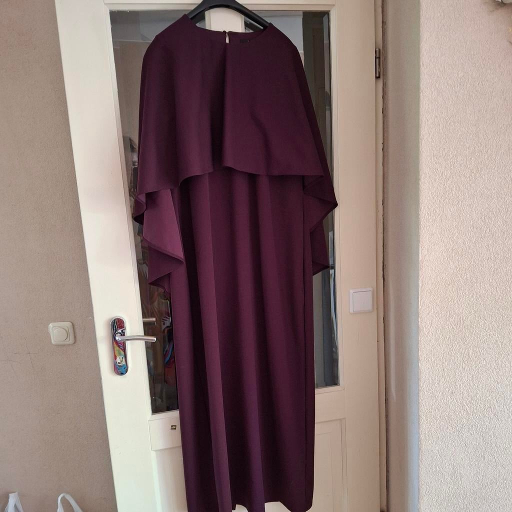 Chique jurk met cape, Overige typen, Paars, Maat 46/48 (XL) of groter, Ophalen of Verzenden