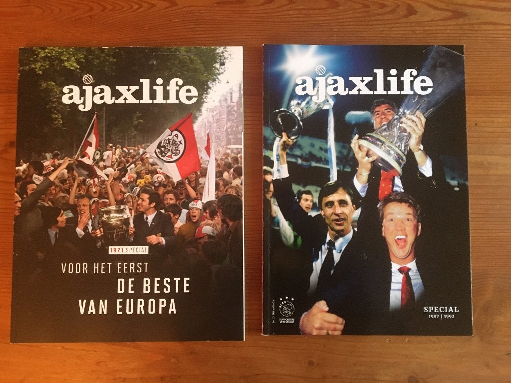voetbalboeken- Ajax life specials ( 2 ) Fotoboek ( 1 ), Ophalen of Verzenden, Zo goed als nieuw, Balsport