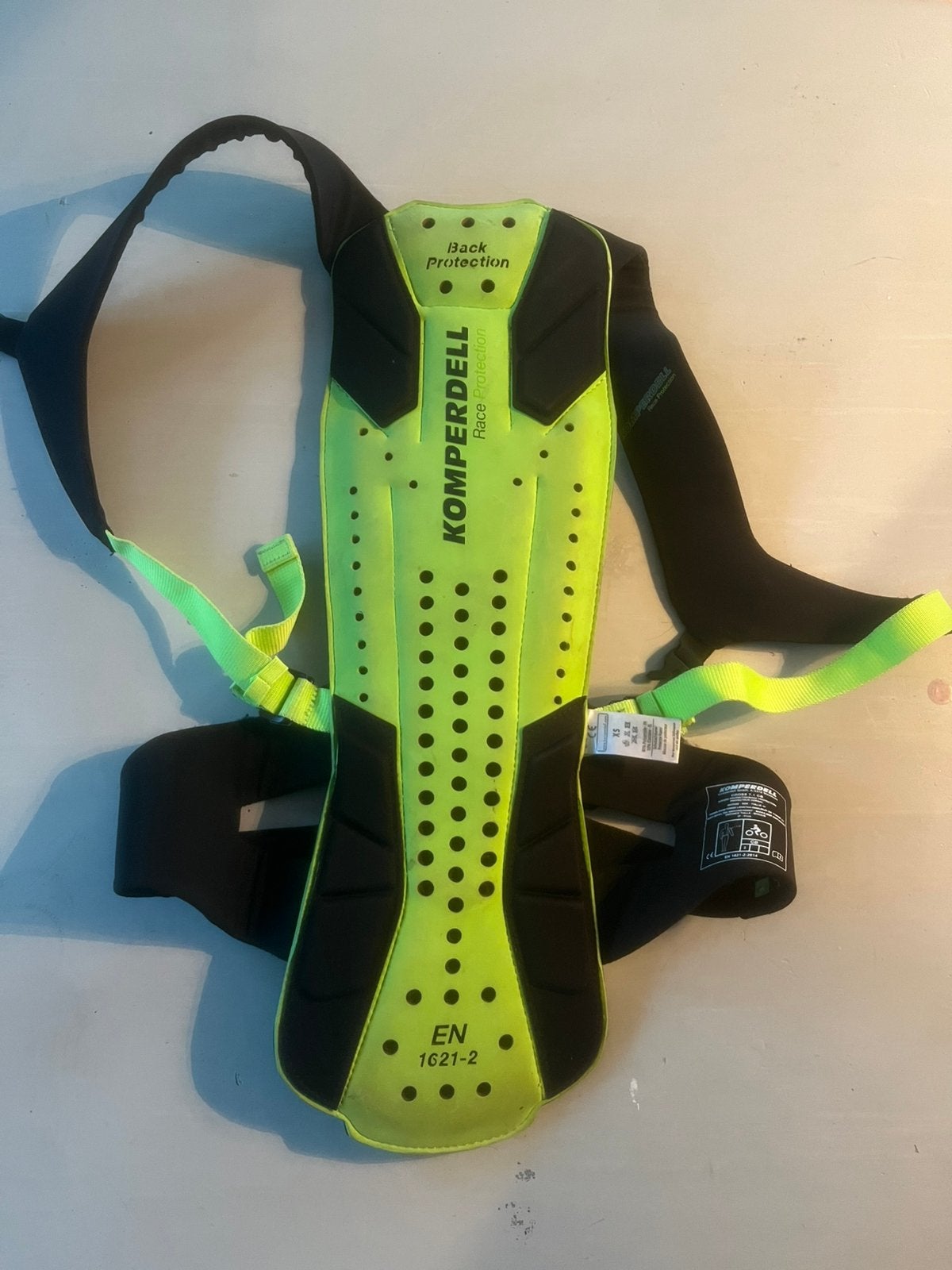 Komperdell race rugprotector XS cross 7.1, Sport en Fitness, Overige merken, Overige typen, Ophalen of Verzenden, Zo goed als nieuw