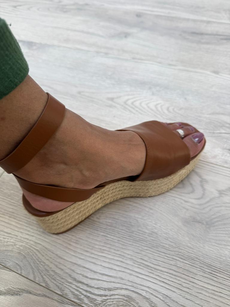 Zara Women's brown leather platform espadrille wedge sandals, Bruin, Ophalen of Verzenden, Espadrilles of Moccasins, Gedragen