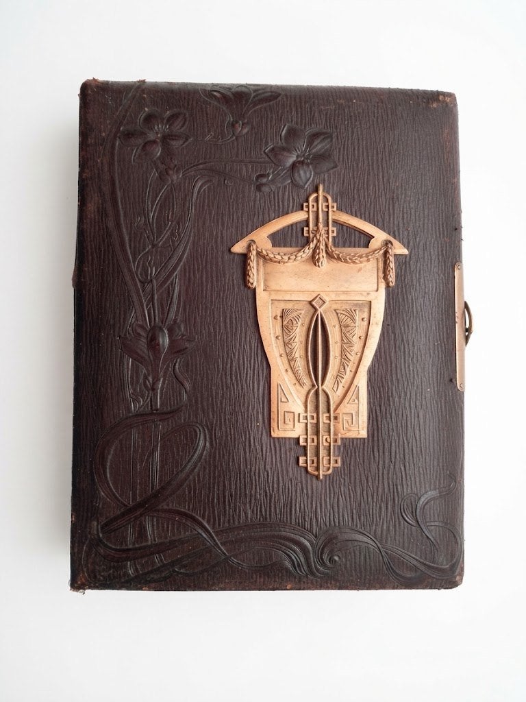 Fotoalbum in Art Nouveau-stijl uit Dordrecht (rond 1900), Gebruikt, Foto, Ophalen of Verzenden, Voor 1940