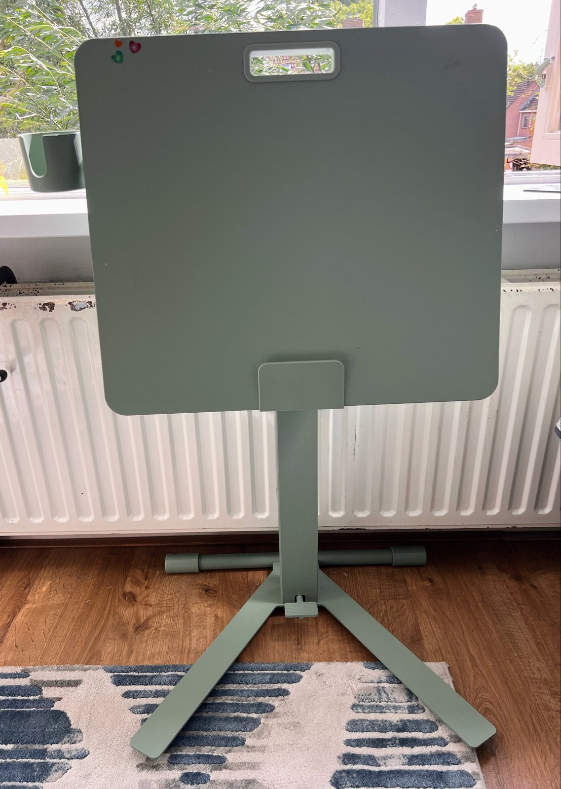 Verstelbaar bijzettafeltje / laptoptafel - Groen-IKEA, Ophalen, Minder dan 55 cm, Metaal of Aluminium, Zo goed als nieuw