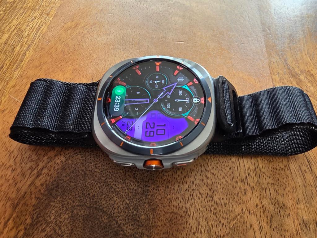 Samsung Watch Ultra 2025 ruilen voor Watch 8 44mm LTE, Ophalen, GPS, Zwart, Zo goed als nieuw