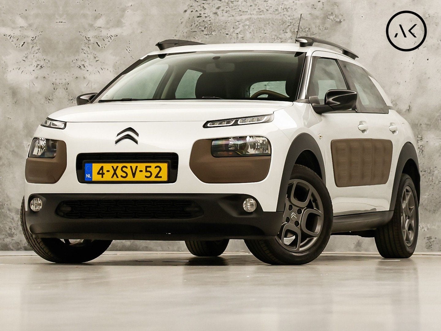 Citroën C4 Cactus 1.2 PureTech Shine (SCHERM, CLIMATE, SPOR, Auto's, Stof, 1199 cc, Wit, Origineel Nederlands