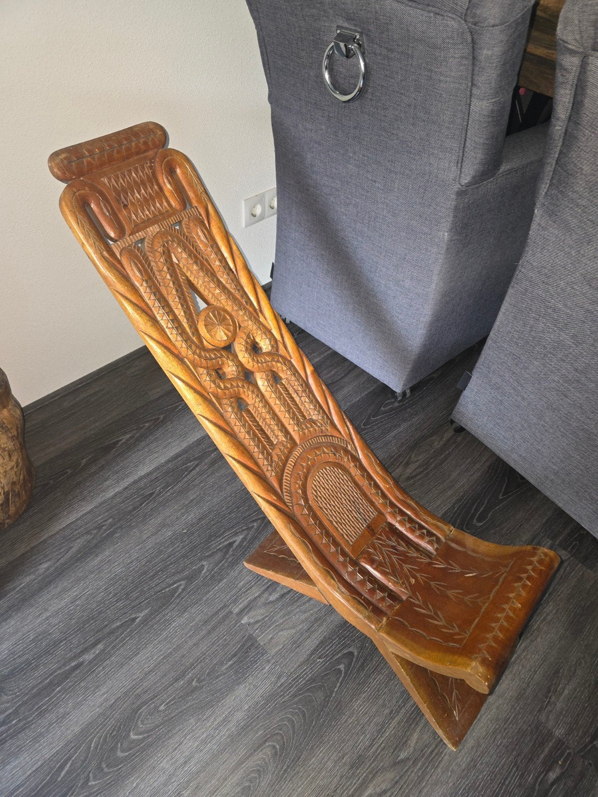 Unieke handgesneden houten bidbank/knielbank, Ophalen