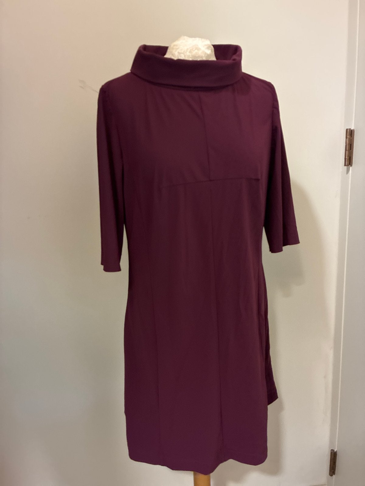 LaDress jurk travelstof bordeaux M 3/4 mouw zgan, Kleding | Dames, Jurken, Ophalen of Verzenden, Zo goed als nieuw, Maat 38/40 (M)